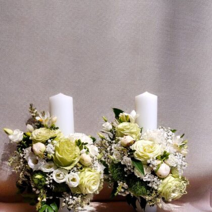 Set lumânări cu trandafiri, lisianthus și hortensie – flori naturale